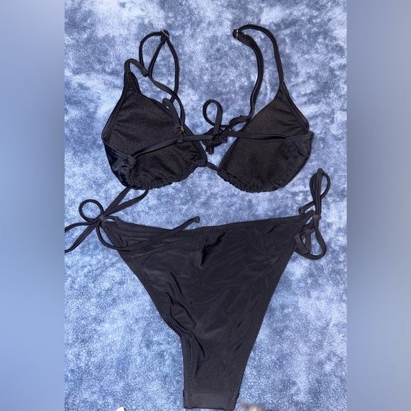 NWOT Women's SEXY Black Swimwear Set - Picture 3 of 4